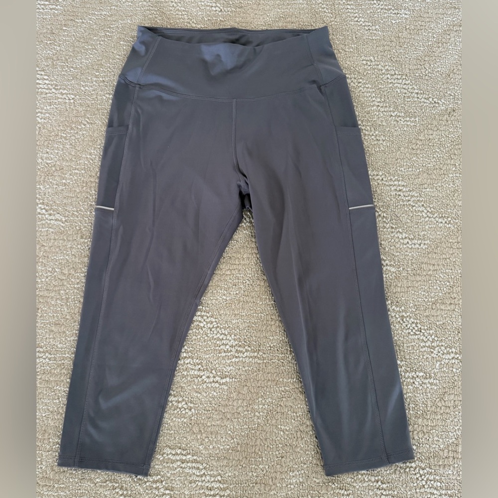 Women’s Grey Cropped  Athleisure Leggings